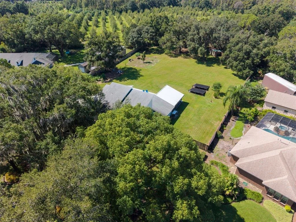Photo of 810 WARREN ROAD
