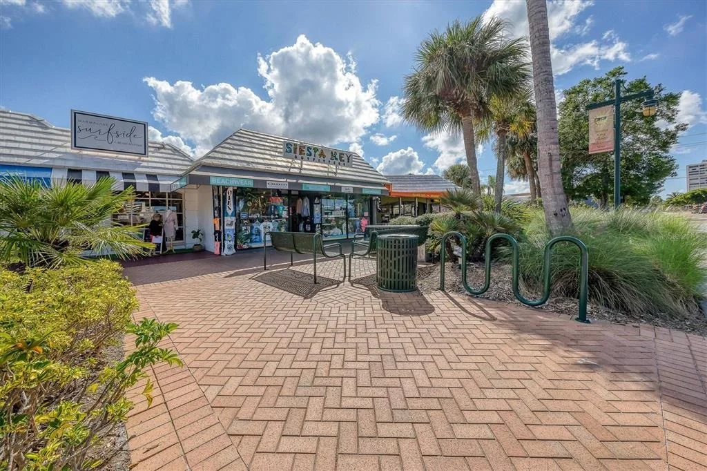 Photo of 3913 ROBERTS POINT ROAD