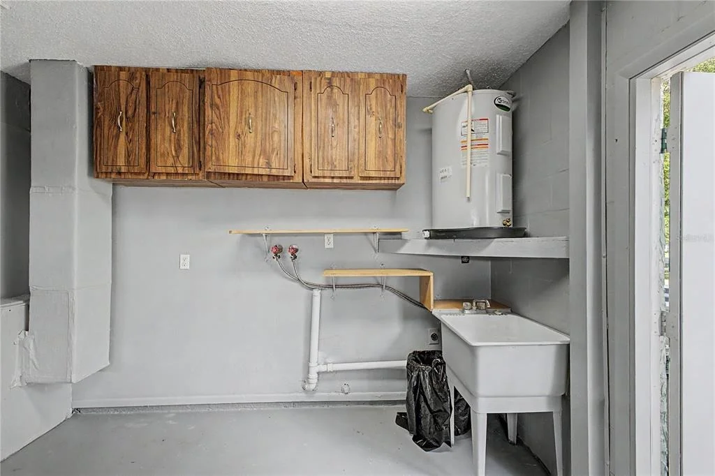 Photo of 1411 IVYDALE ROAD