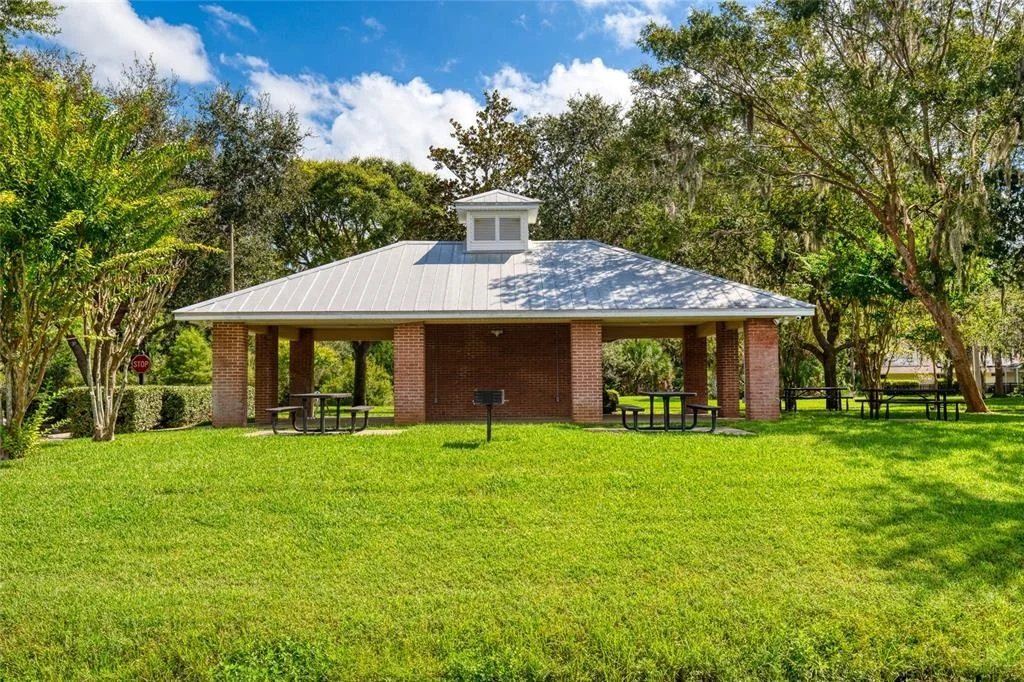 Photo of 5 WATERCLIFF LANE