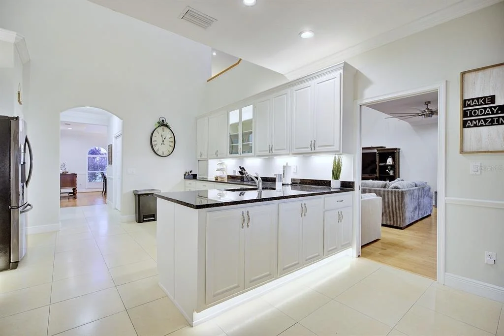 Photo of 492 SUNSET POINTE DRIVE
