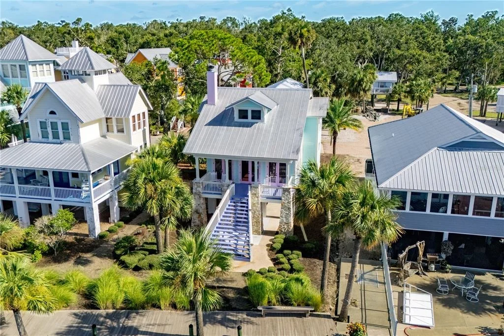 Photo of 1410 SE MAGNOLIA DRIVE