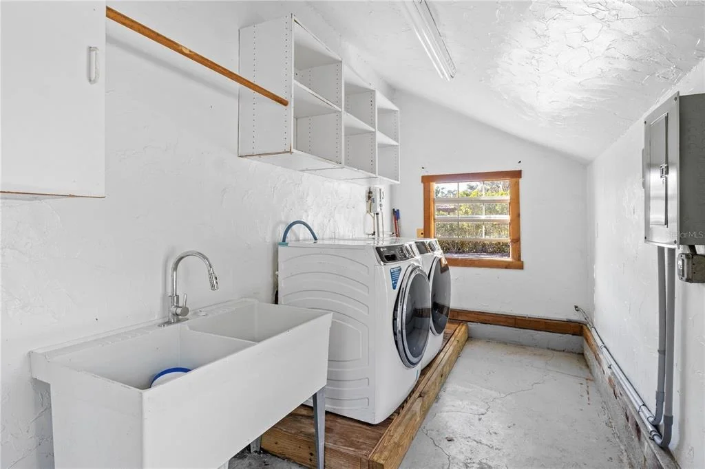 Photo of 7810 SENRAB DRIVE