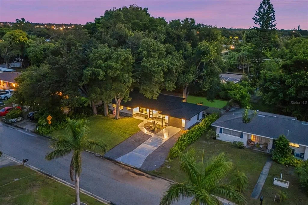Photo of 2410 VALENCIA DRIVE