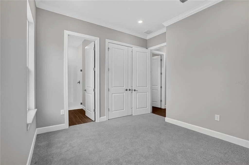 Photo of 936 ARBOR GREEN TRAIL