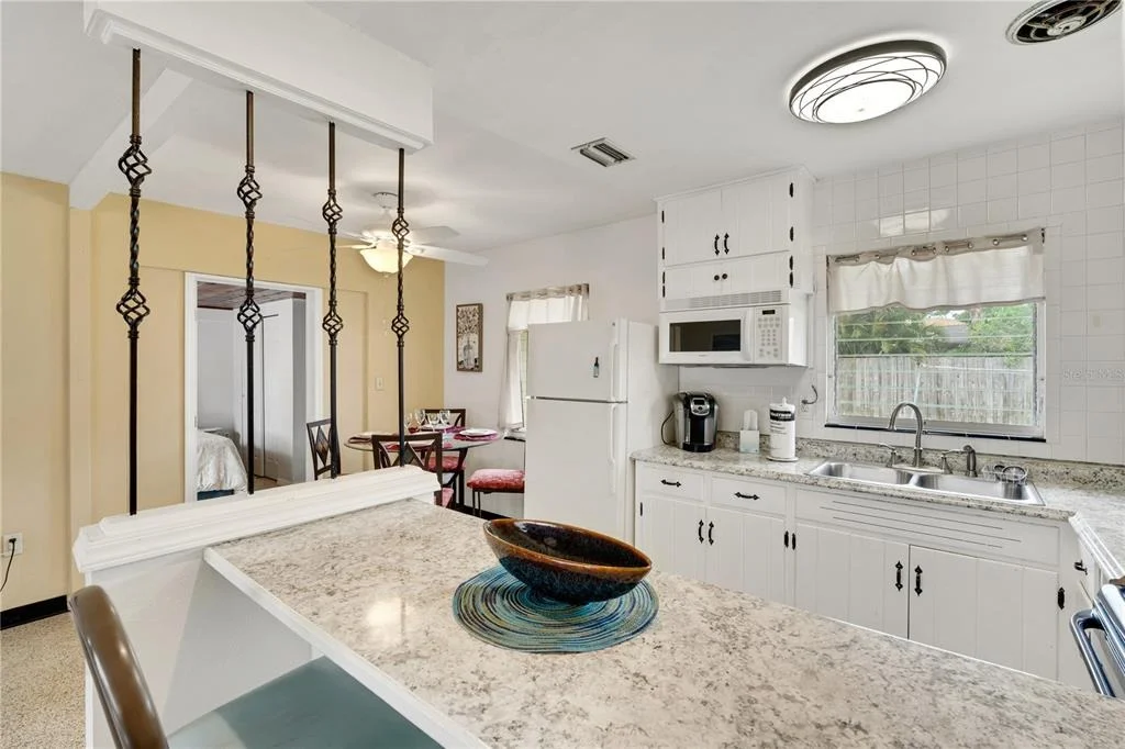 Photo of 2830 SIESTA DRIVE