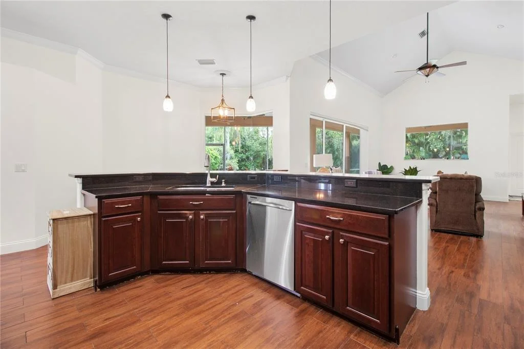 Photo of 7341 FEATHERSTONE BOULEVARD