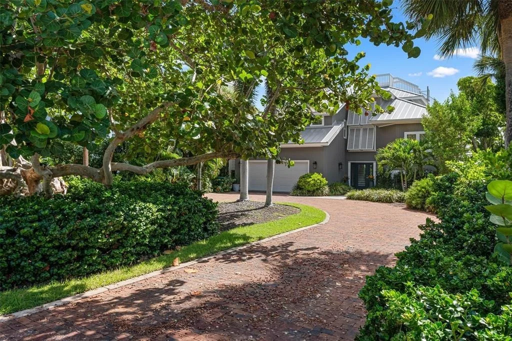 Photo of 319 PILOT POINT LANE