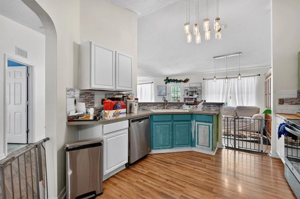 Photo of 16 REGENCY DRIVE