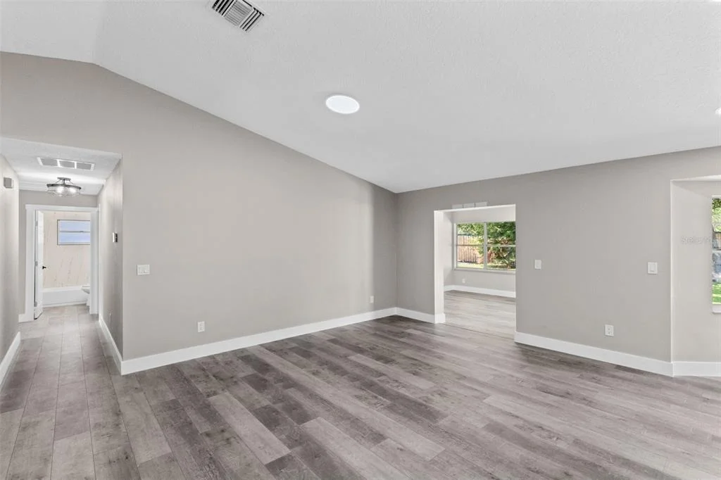 Photo of 910 WHISLER COURT