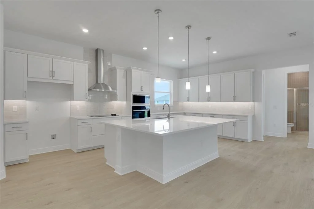 Photo of 15160 TEA TREE DRIVE