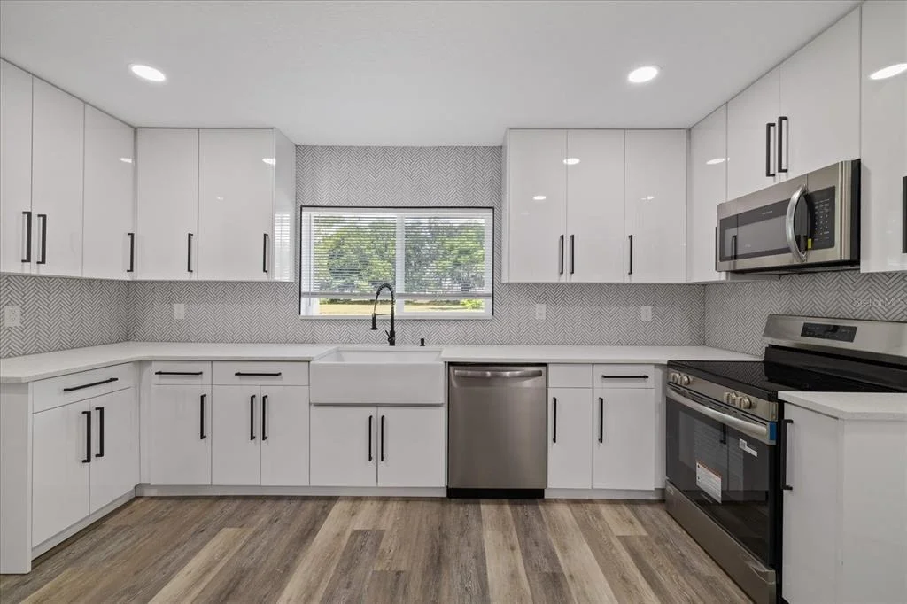 Photo of 11002 RIVERVIEW DRIVE