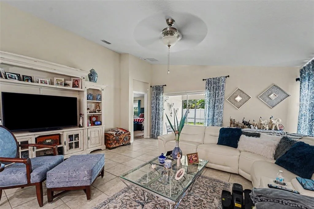 Photo of 10048 IVES LOOP