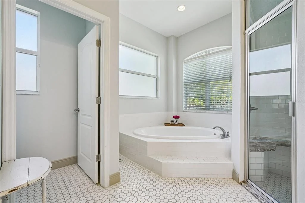 Photo of 11325 HIDDEN VALLEY LANE