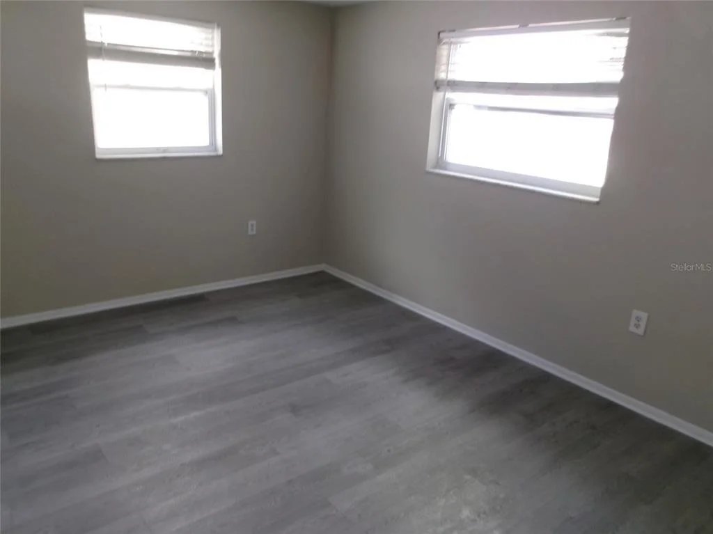 Photo of 1421 NORMANDY BOULEVARD