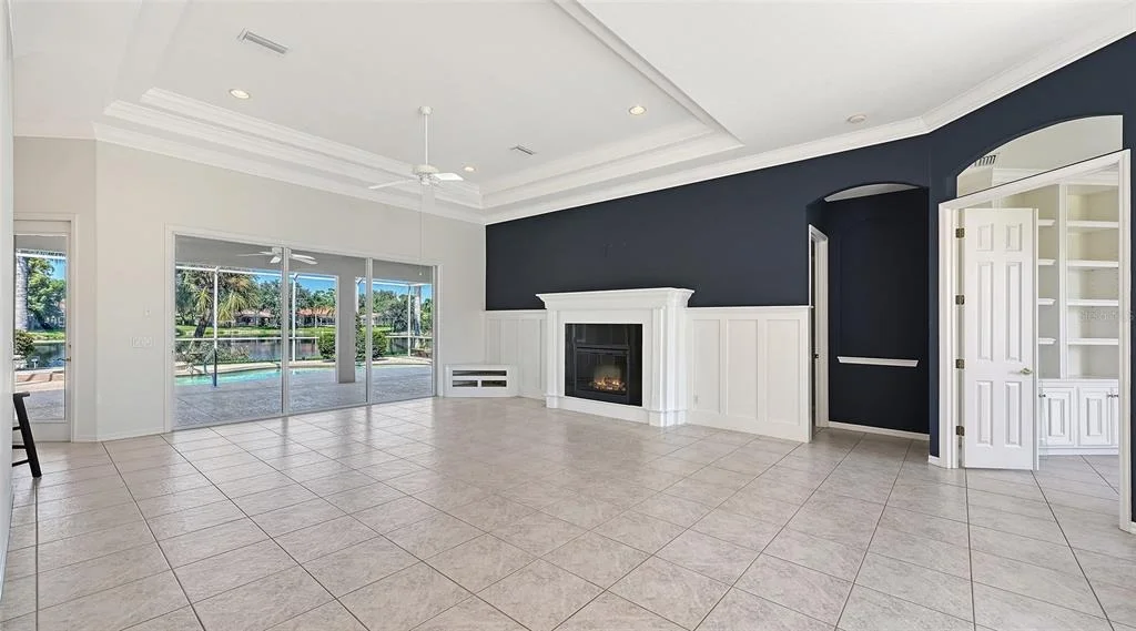 Photo of 335 PARK TRACE BOULEVARD