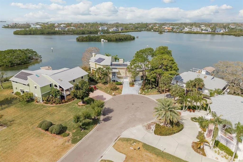 Photo of 600 SOUNDVIEW DRIVE