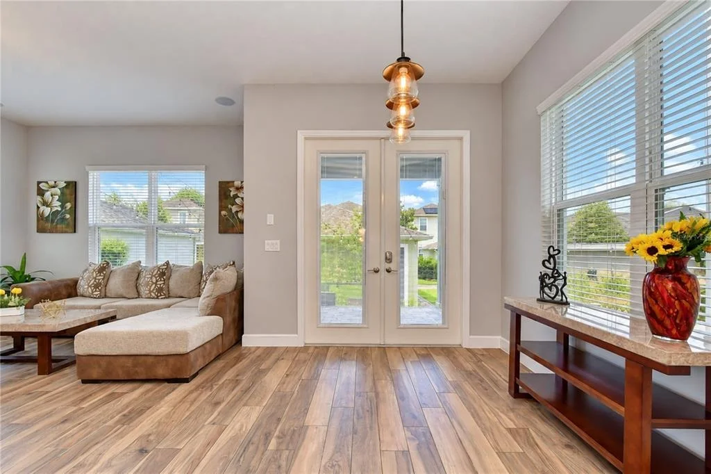 Photo of 11103 GREAT NECK ROAD