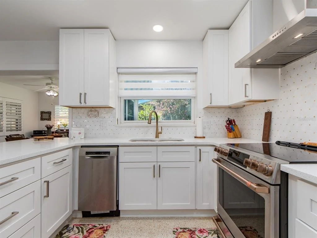 Photo of 63 NICHOLAS DRIVE