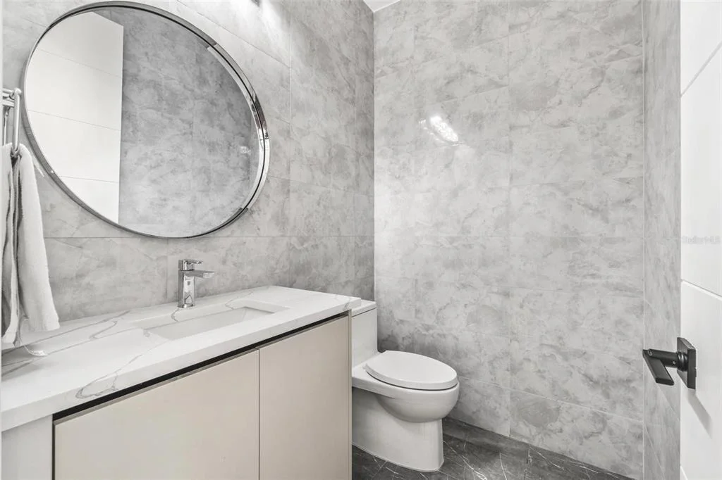 Photo of 401 PARK BOULEVARD