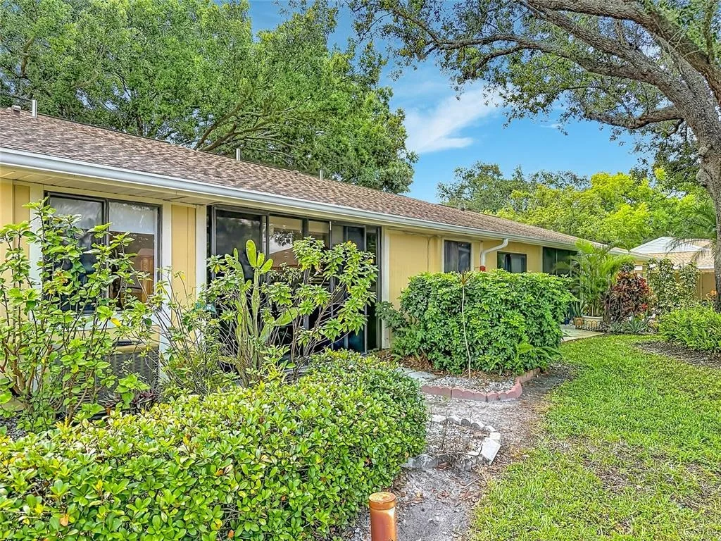 Photo of Unit C at 1935 PEPPERMILL DRIVE