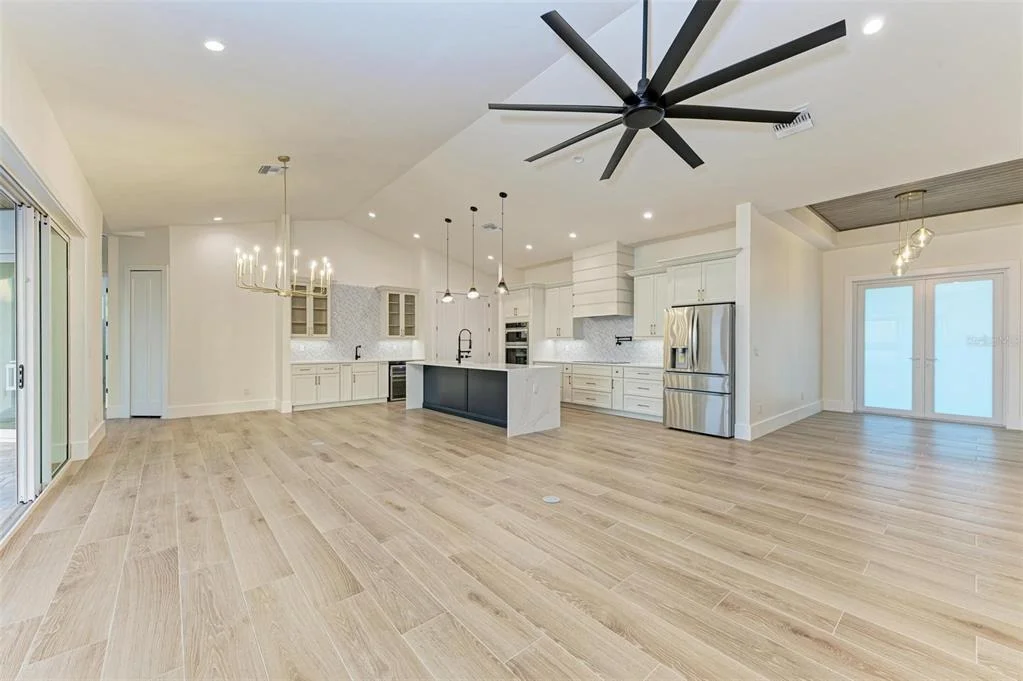 Photo of 6100 RIVERSIDE DRIVE