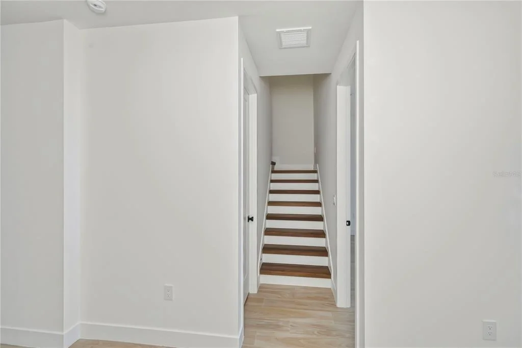 Photo of 7 SUNFLOWER DRIVE