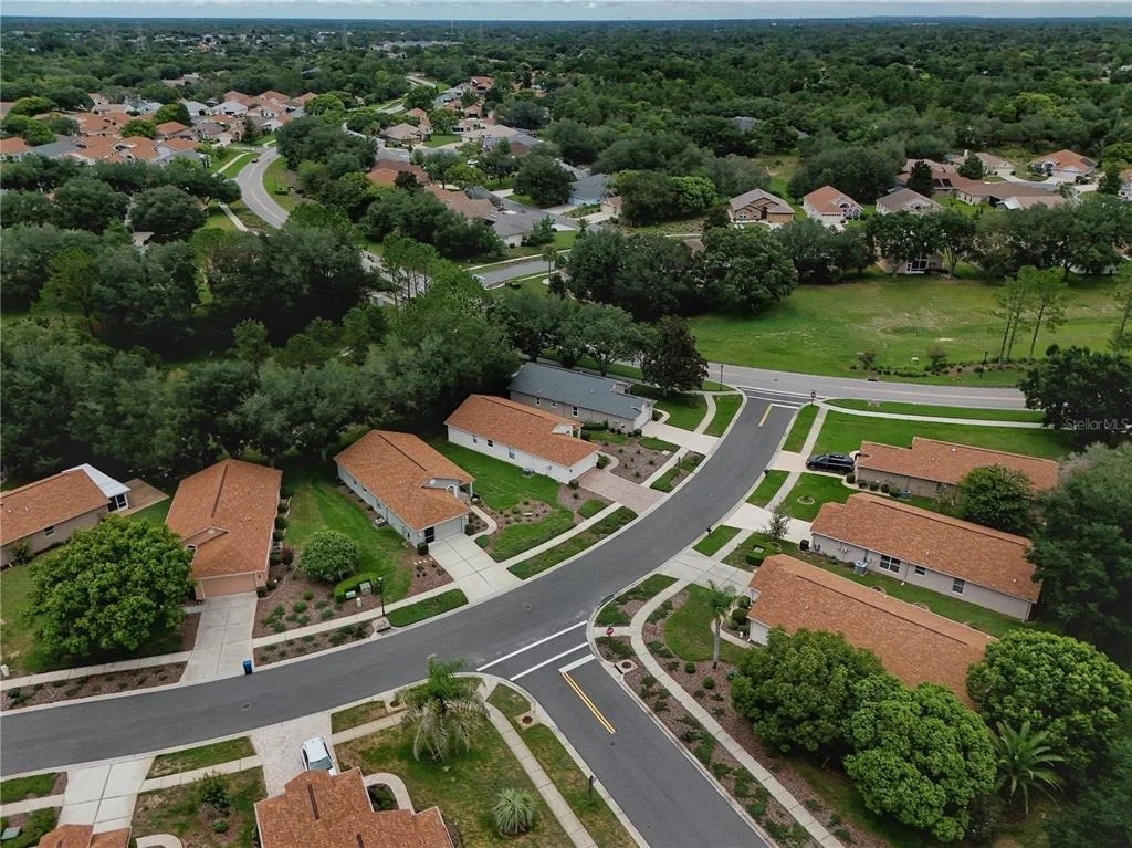 Photo of 259 CENTER OAK CIRCLE