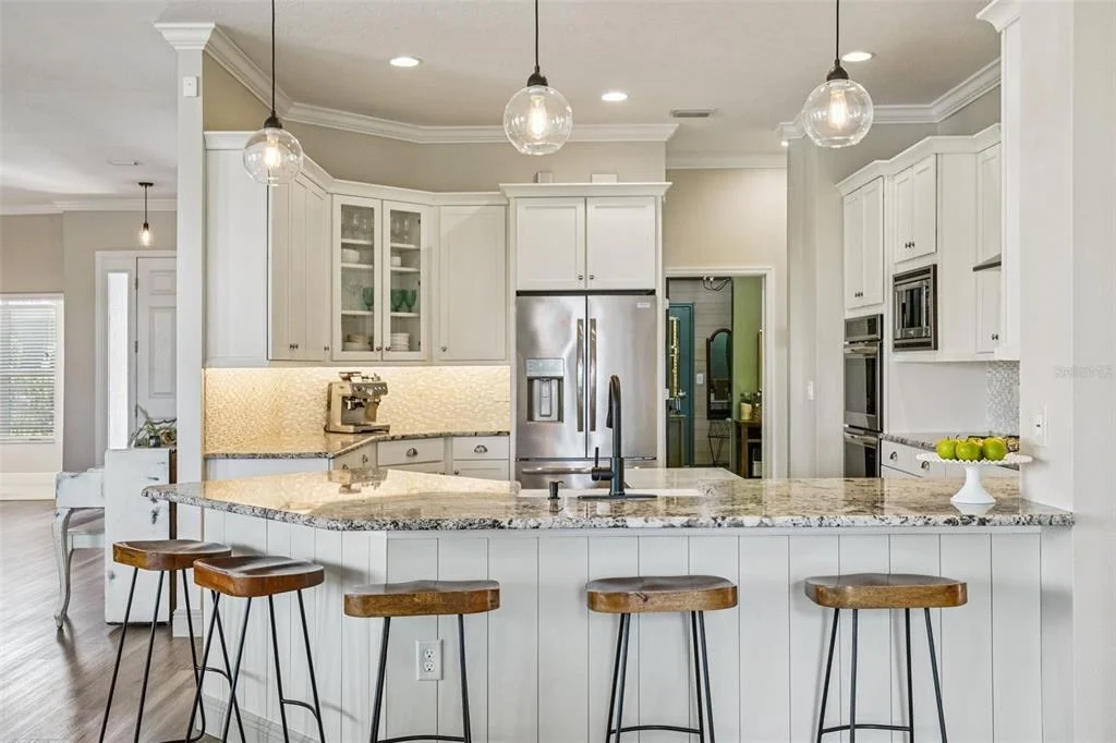 Photo of 11325 HIDDEN VALLEY LANE