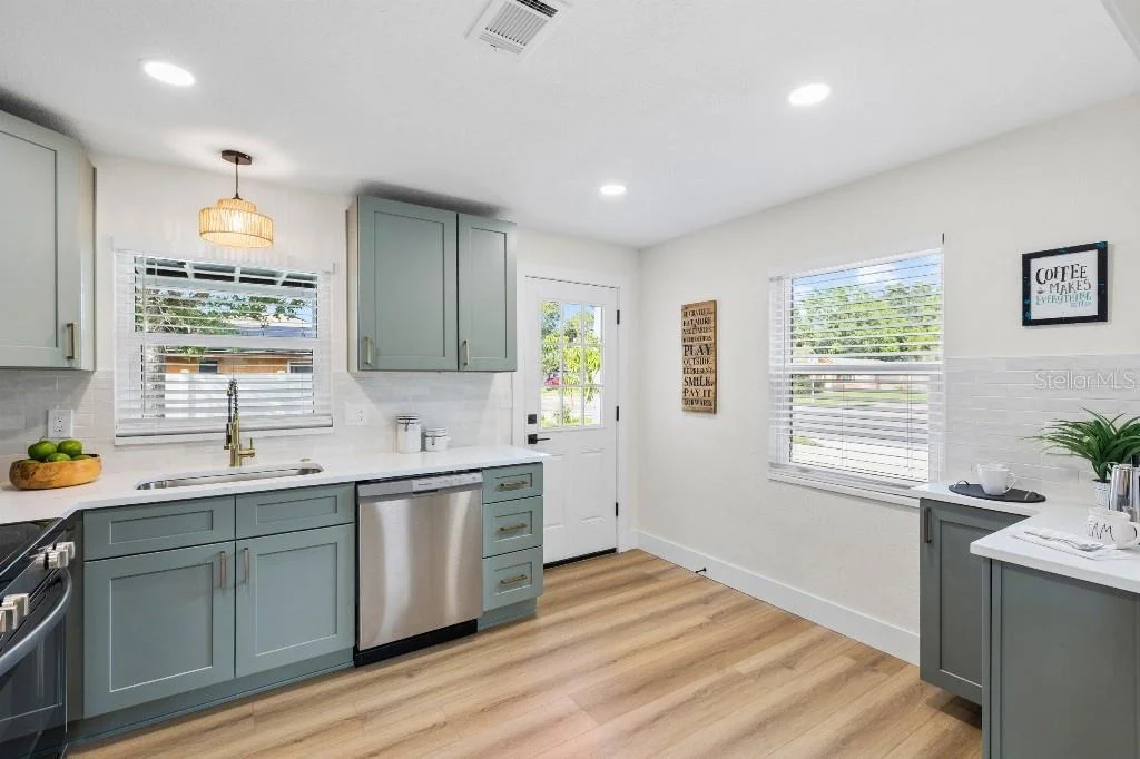 Photo of 2403 ADRIAN AVENUE