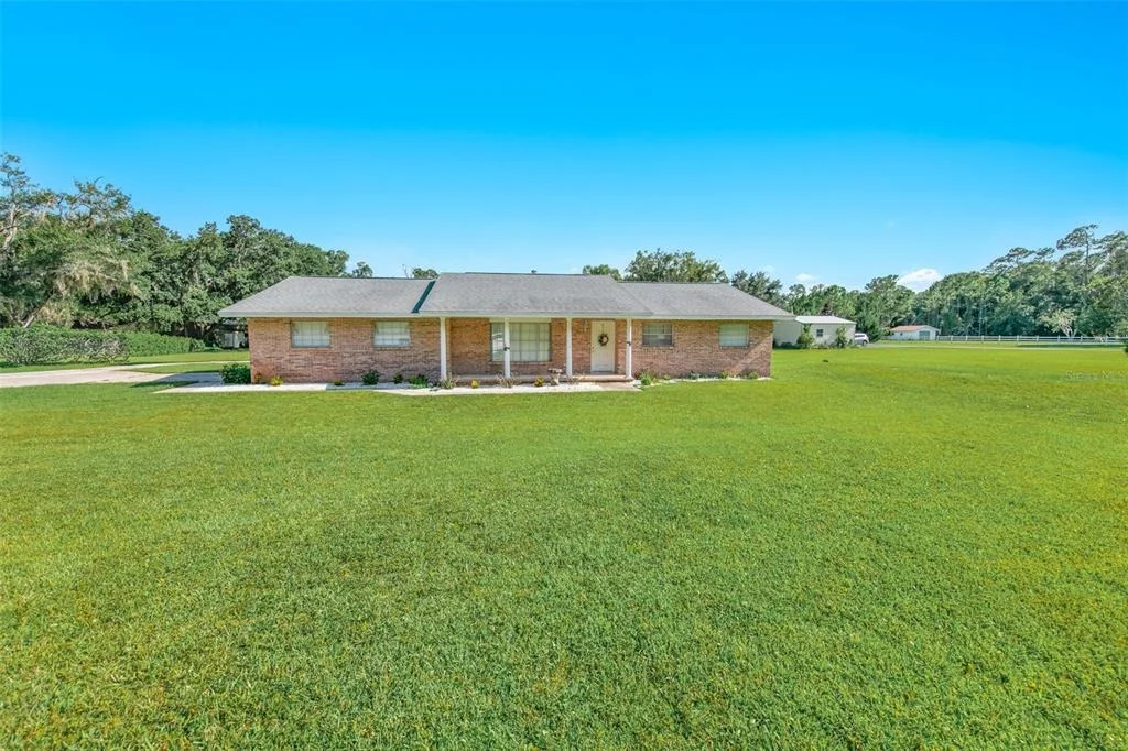 Photo of 2041 HALIFAX DRIVE