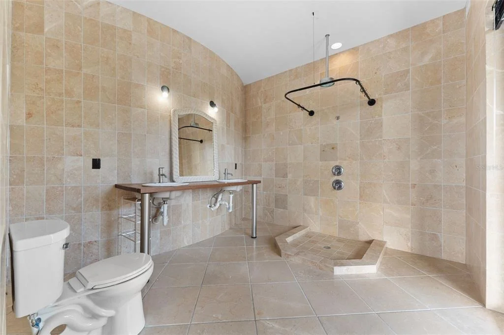 Photo of 4150 DINGMAN DRIVE