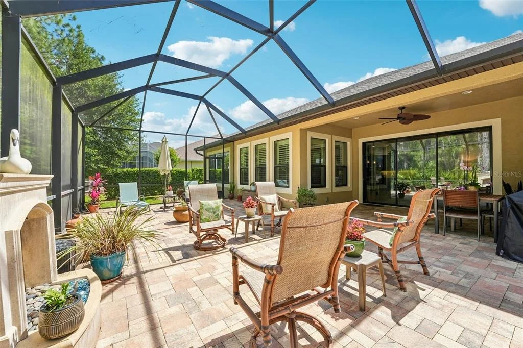 Photo of 648 SOUTHLAKE DRIVE