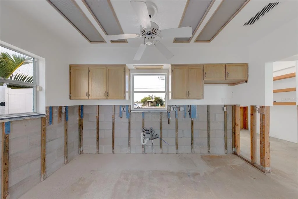 Photo of 814 BAY POINT DRIVE
