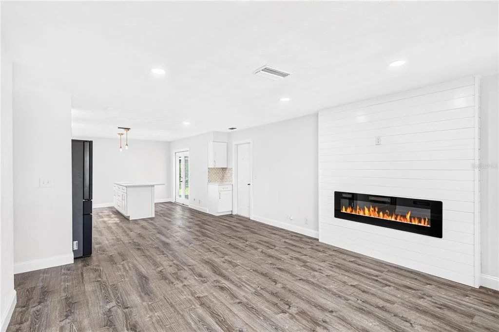 Photo of 5464 RIVERSIDE DRIVE