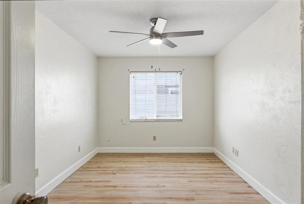Photo of 33 E SEA HARBOR