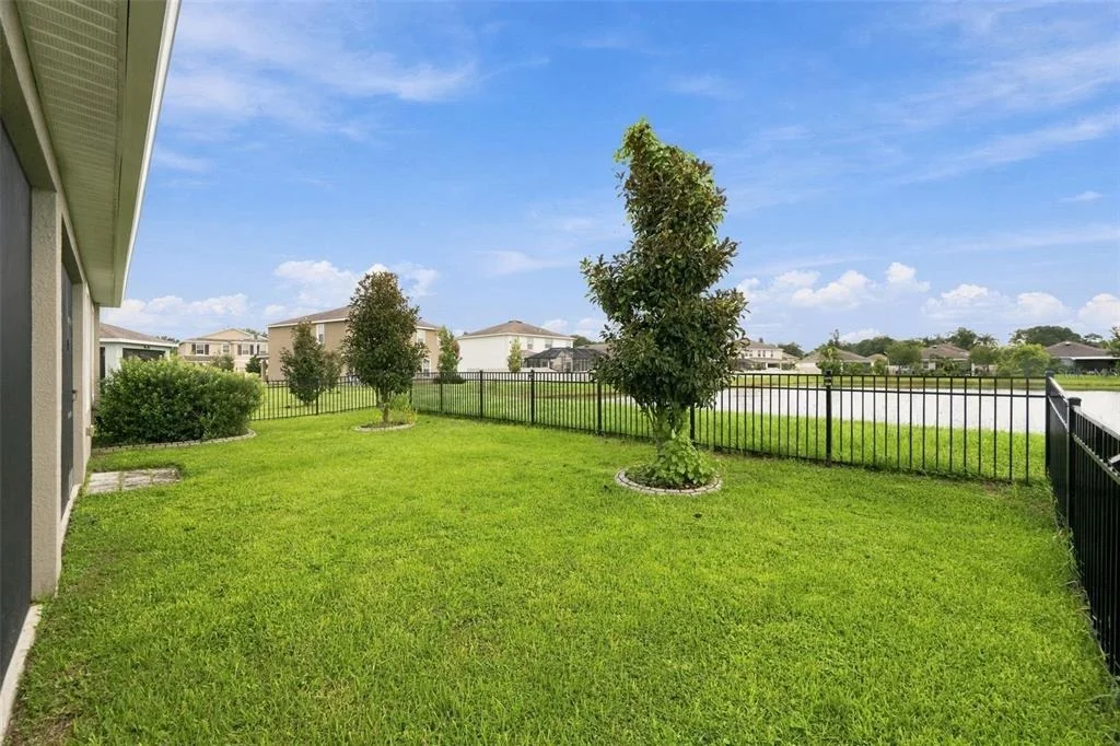 Photo of 16633 MOONER PLANK CIRCLE