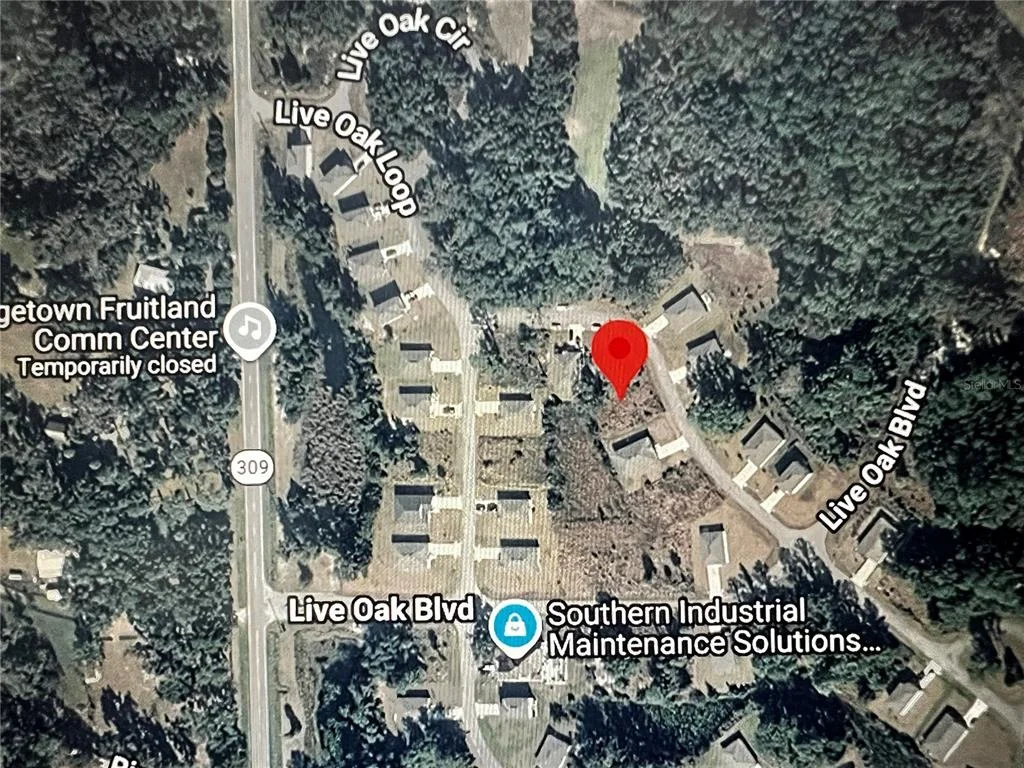 Photo of 260 LIVE OAK LOOP