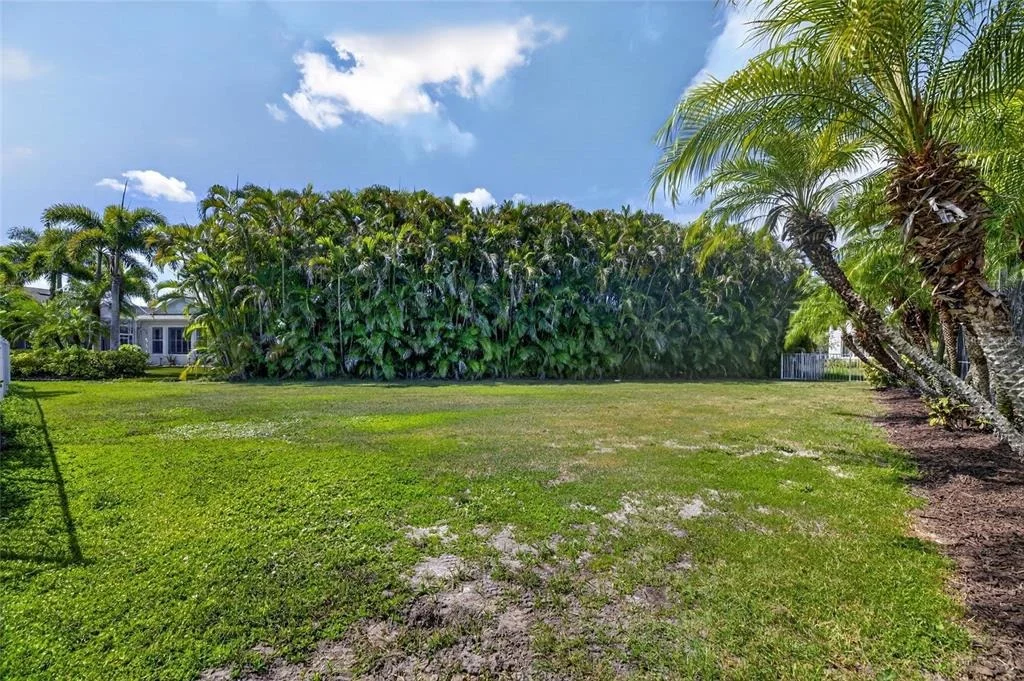 Photo of 824 ISLEBAY DRIVE