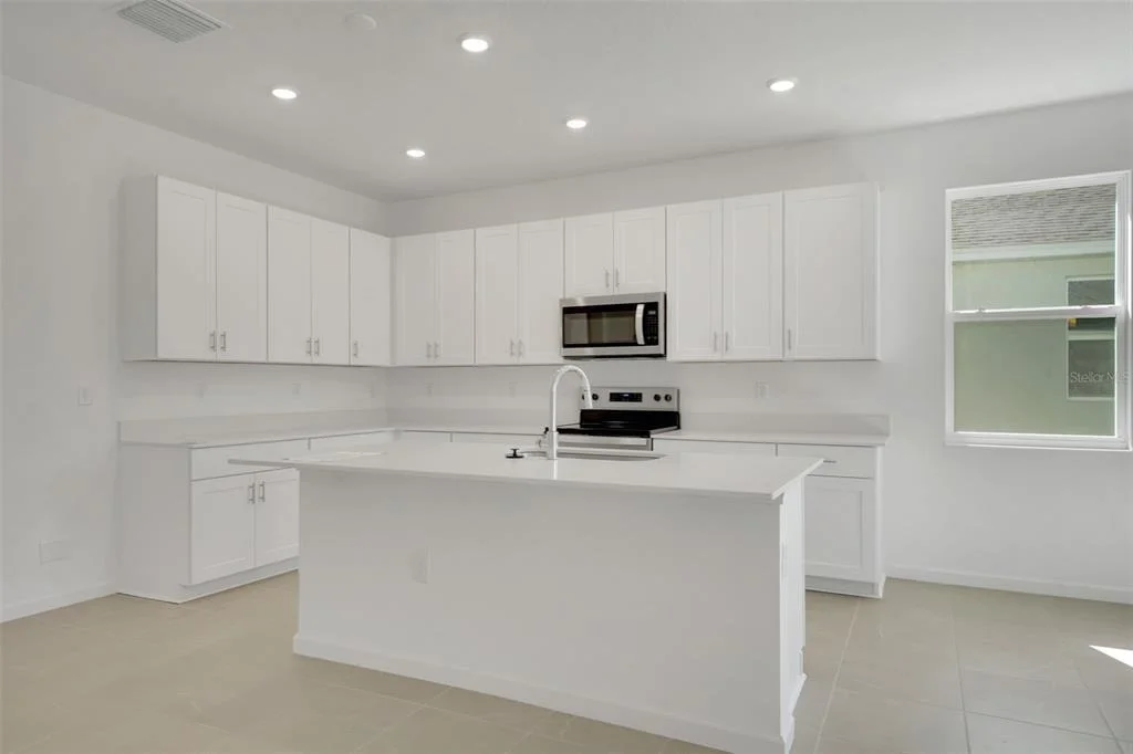 Photo of 304 MEREDITH BOULEVARD