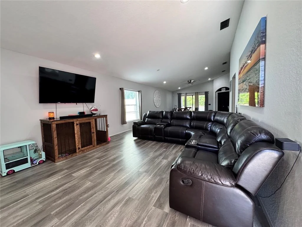 Photo of 2235 LAKERIDGE DRIVE