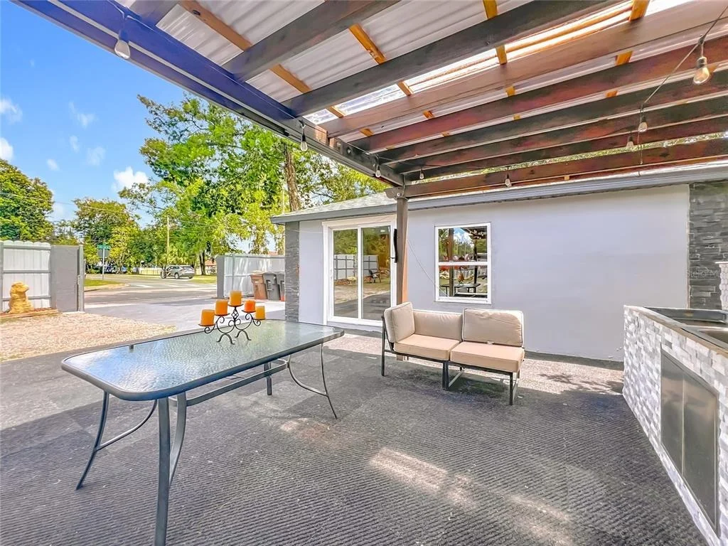 Photo of 638 NW 6TH TERRACE
