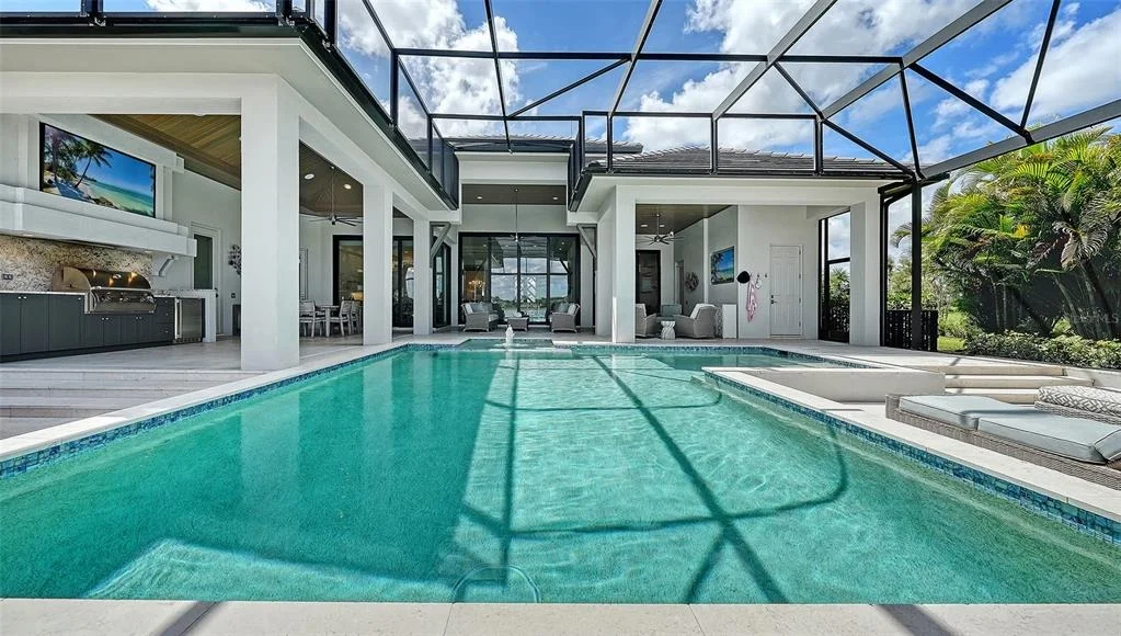 Photo of 8339 LUCERNE LOOP