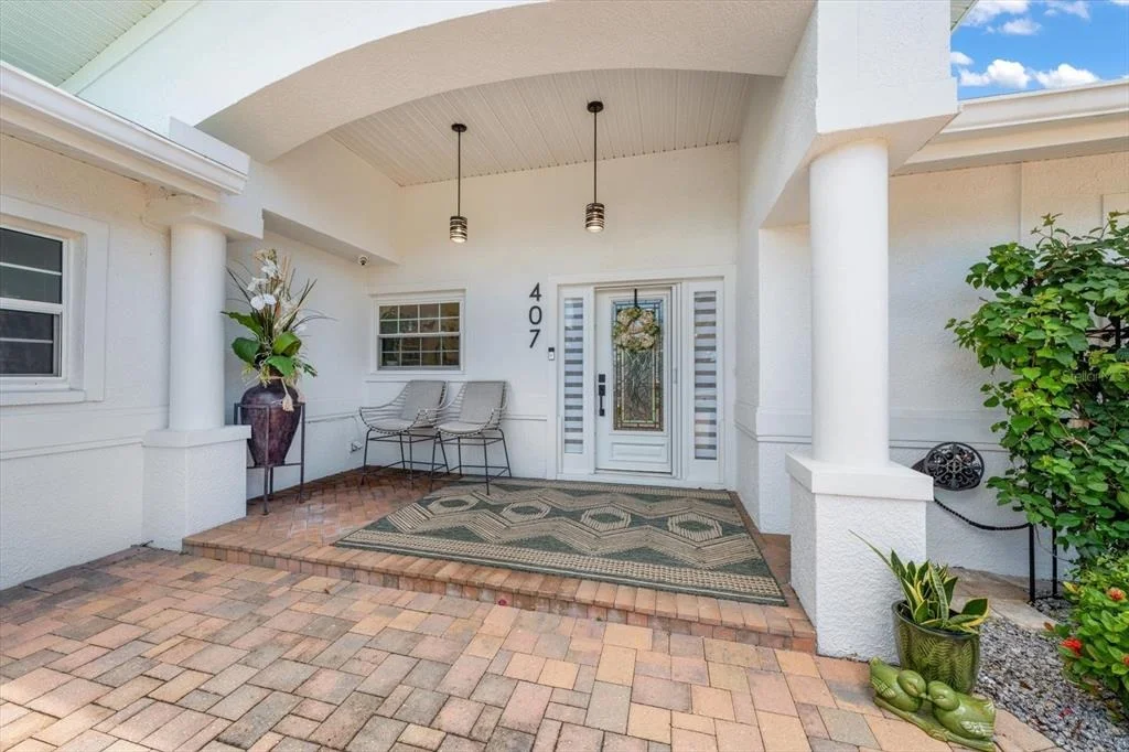 Photo of 407 HARBOR VIEW LANE