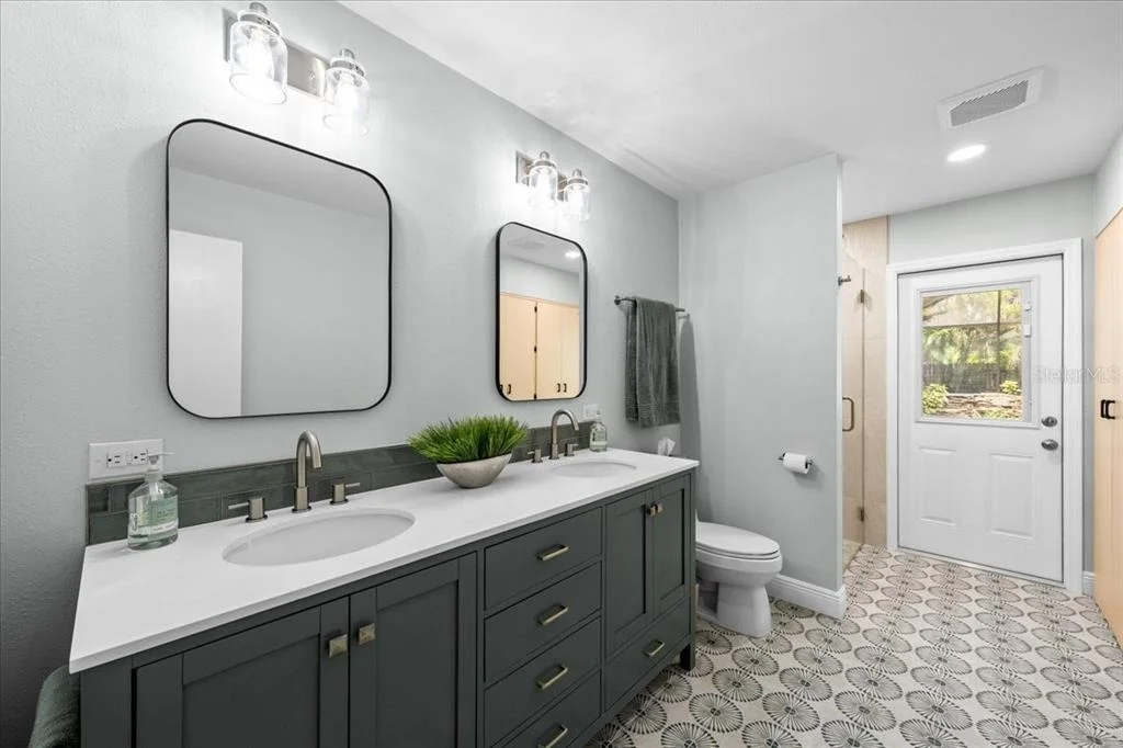 Photo of 2995 EXETER DRIVE