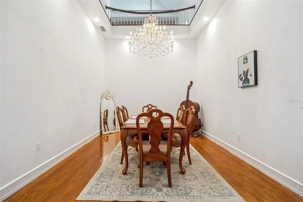 Photo of 21033 VIOLET ROAD