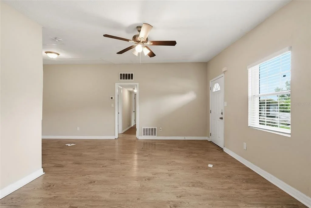 Photo of 6138 OAKCREST CIRCLE