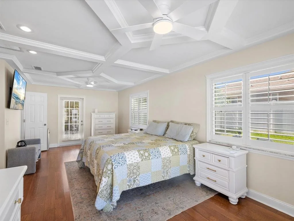 Photo of 118 LIVE OAK LANE