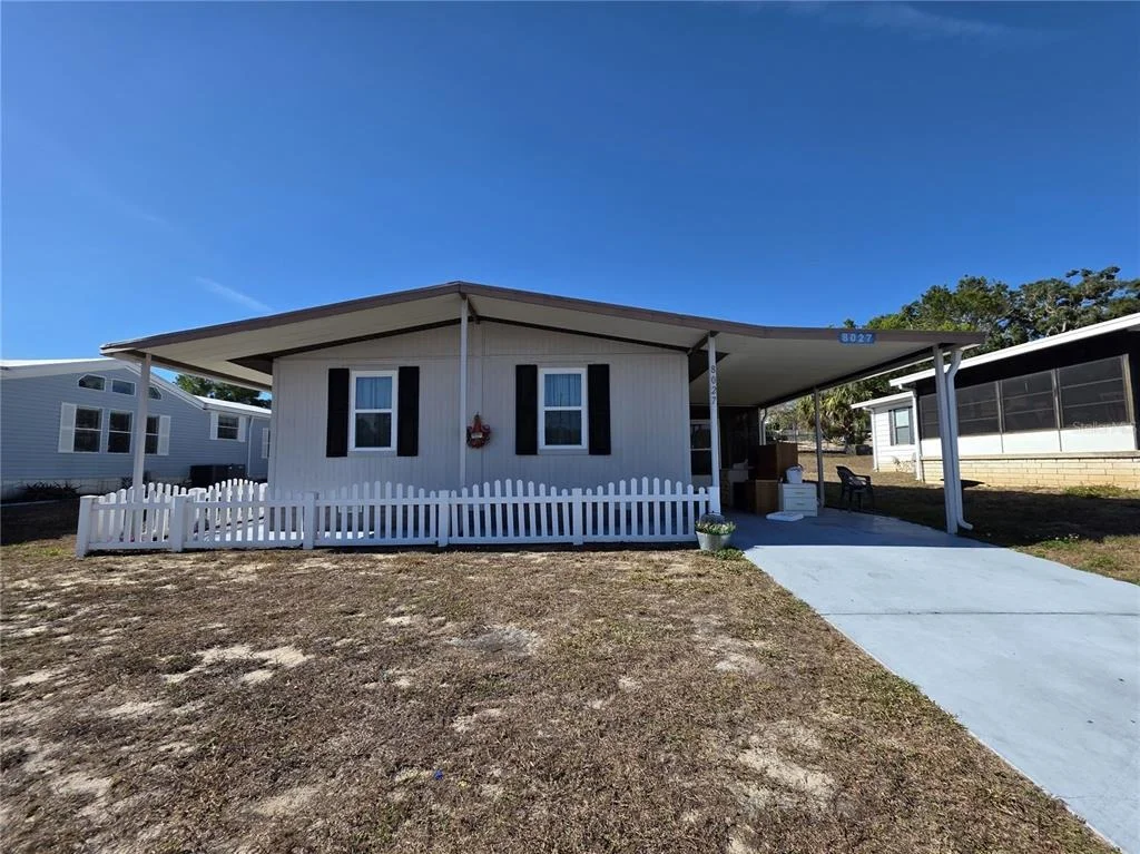 Photo of 8027 EASTERN CIRCLE DRIVE
