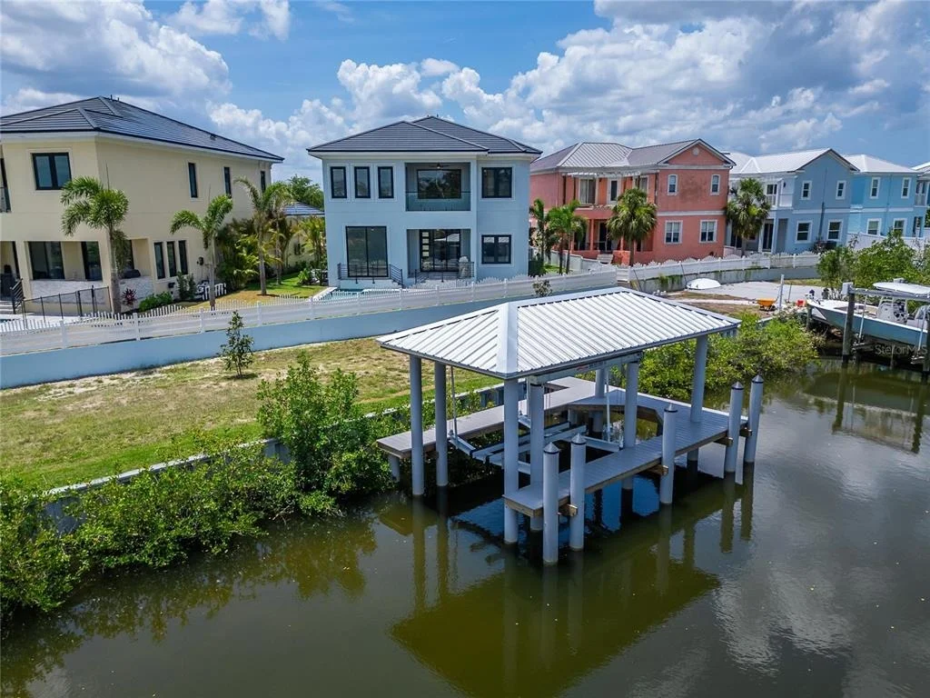 Photo of 6520 SIMONE SHORES CIRCLE